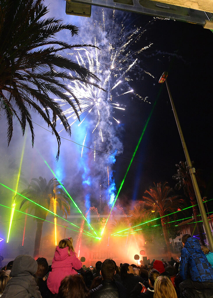 fêtes effets spéciaux scénique pyro